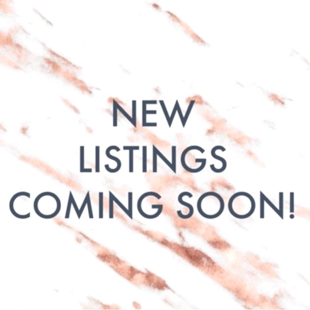 I’m Backk!!!! :) 
Hugeeeeee Sale